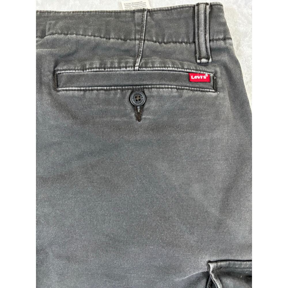 Men’s Levi Cargo Pants size 36X32 - Picture 10 of 11